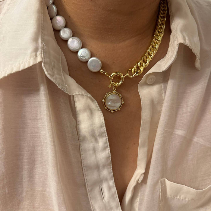 Pretty in Pearls Necklace