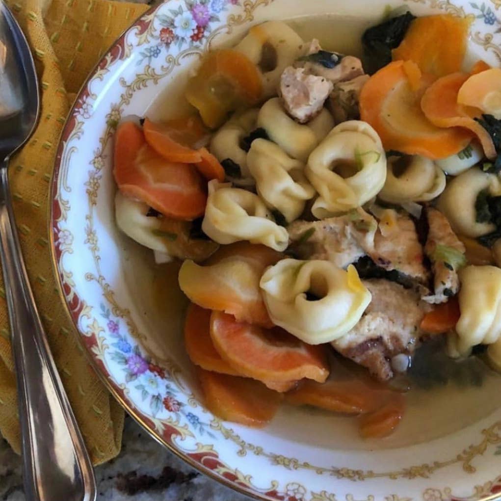 Tuscan Tortellini Soup