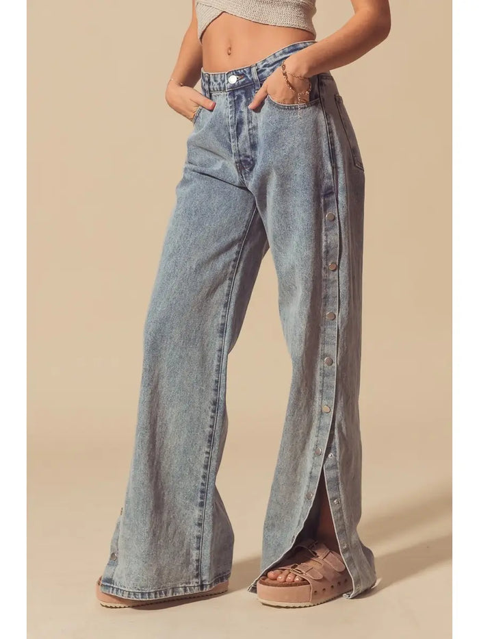 Mid Rise 90S Straight Leg Denim Jeans